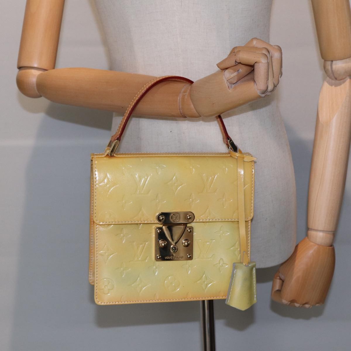 Louis Vuitton Spring Street Handbag Monogram Vernis, BEIGE, PATENT_LEATHER, Handbag