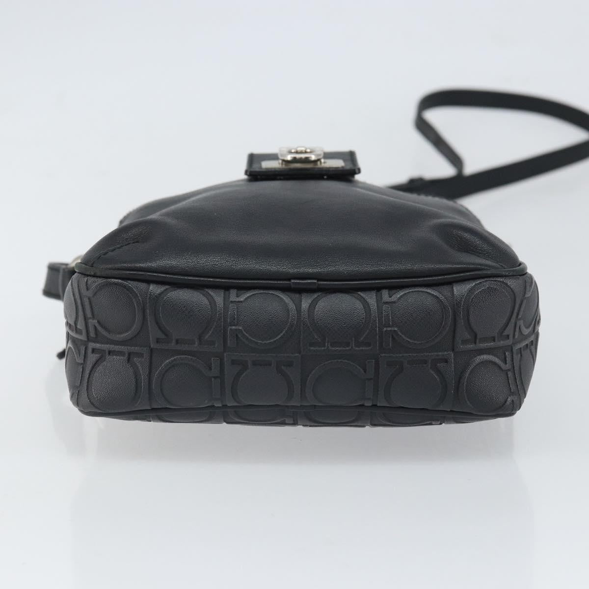 Salvatore Ferragamo Gancini Shoulder Bag Leather, BLACK, LEATHER, Shoulder bag