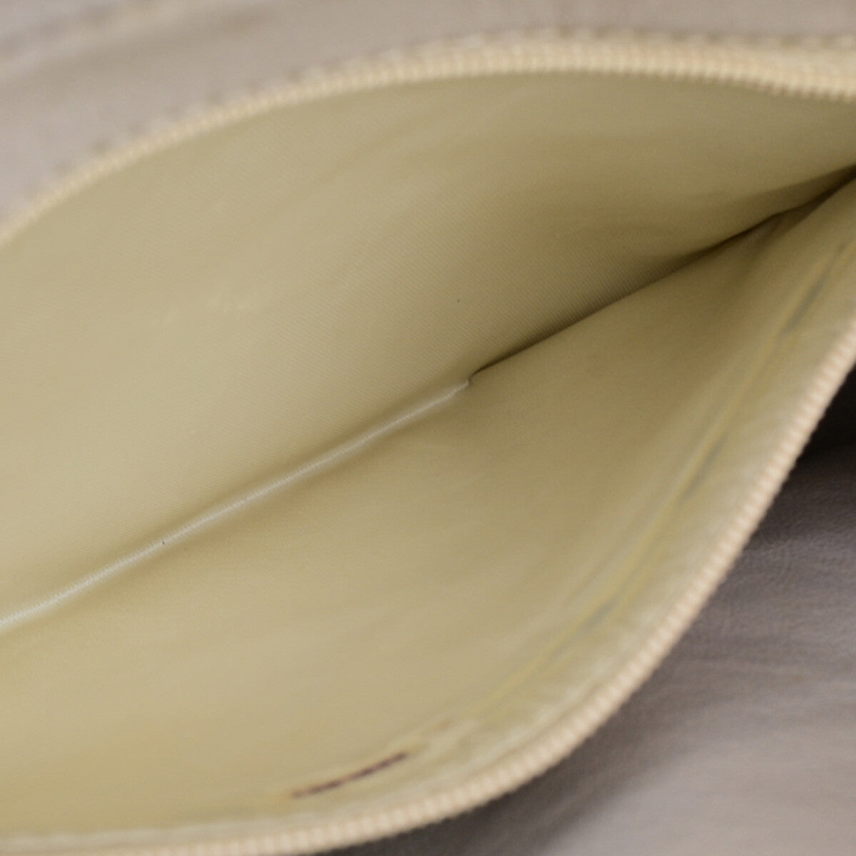 Chanel Vintage Camera Tassel Bag Chevron Lambskin, IVORY, LEATHER, Shoulder bag