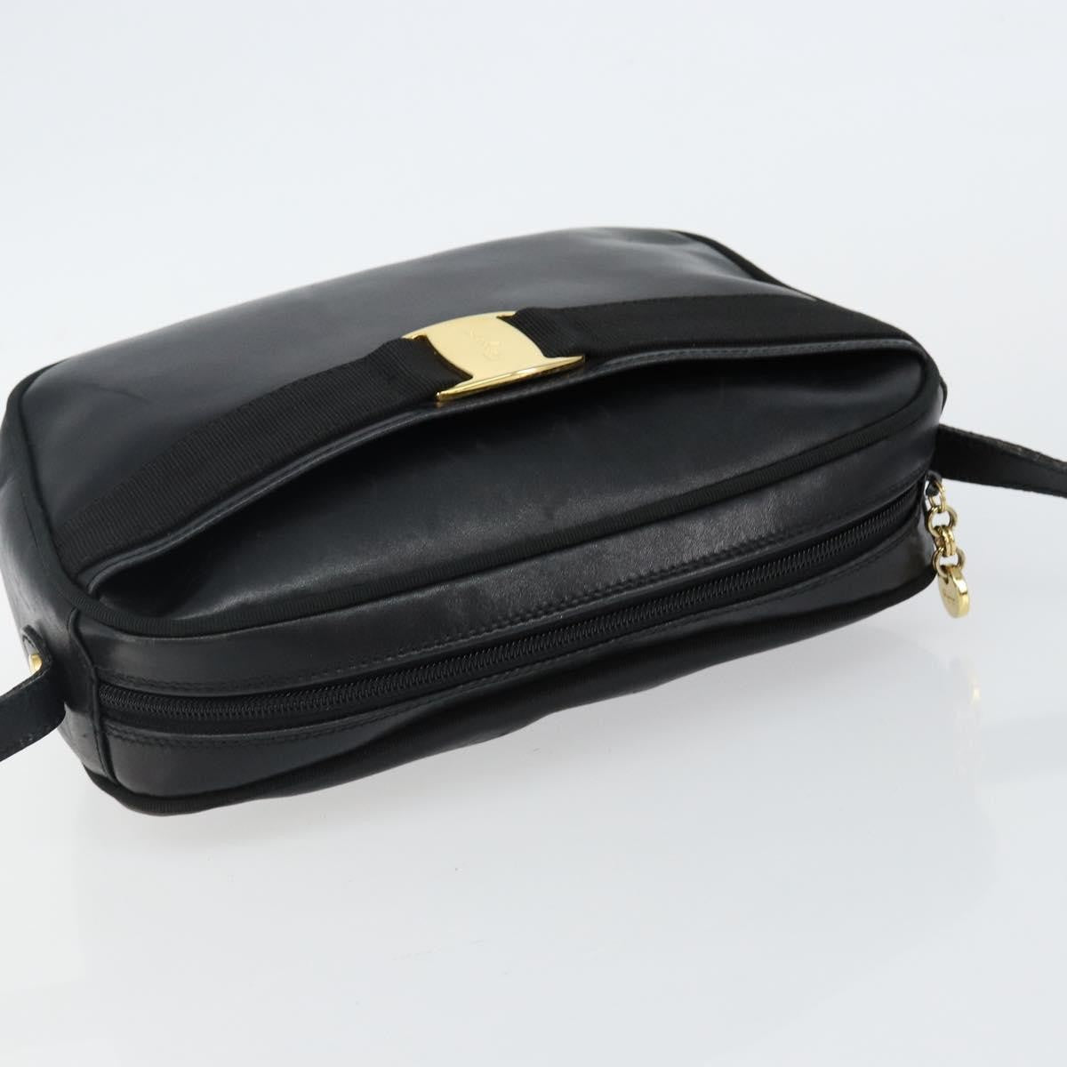 Salvatore Ferragamo Vala Shoulder Bag Leather, BLACK, LEATHER, Shoulder bag