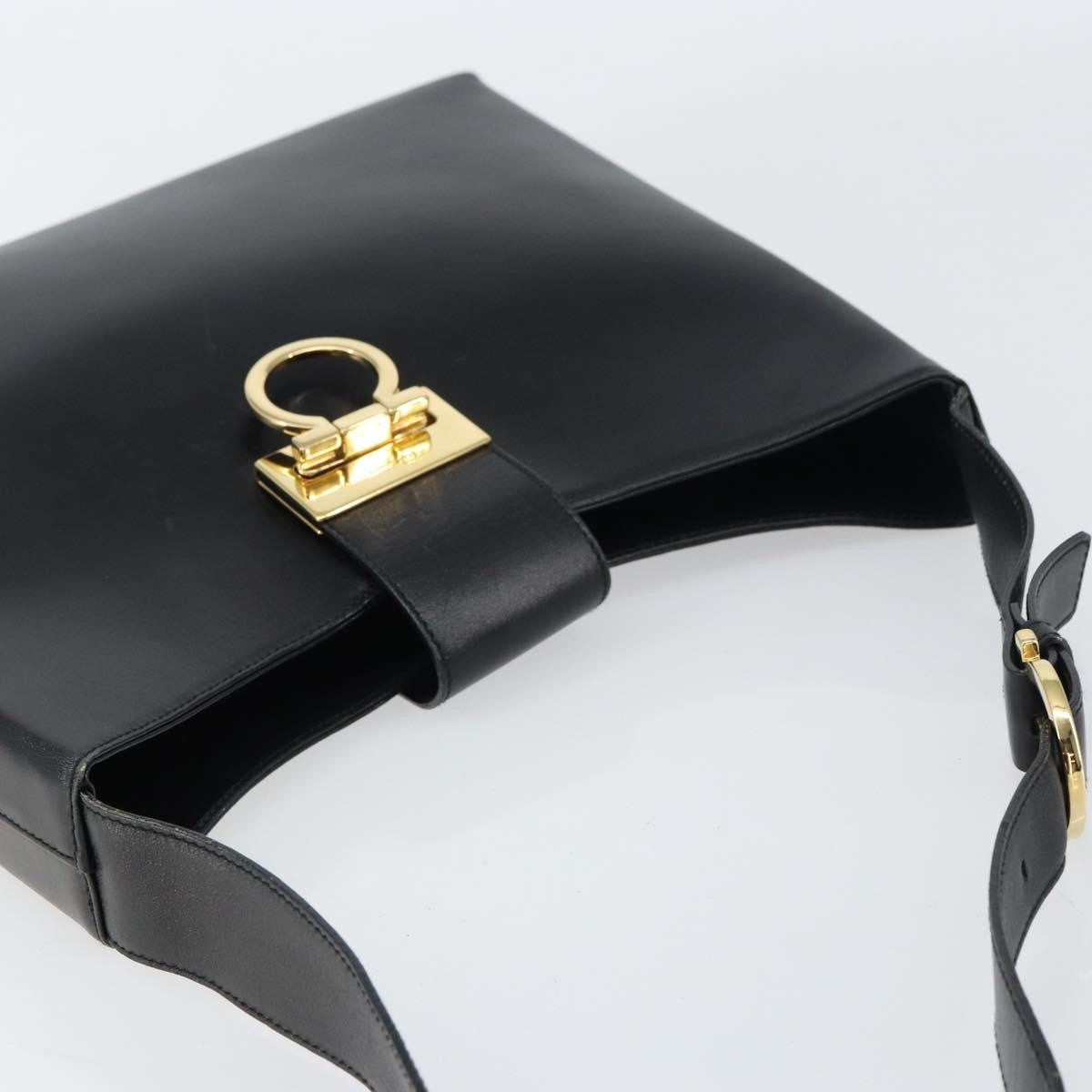 Salvatore Ferragamo Gancio Flap Hobo Leather, BLACK, LEATHER, Shoulder bag