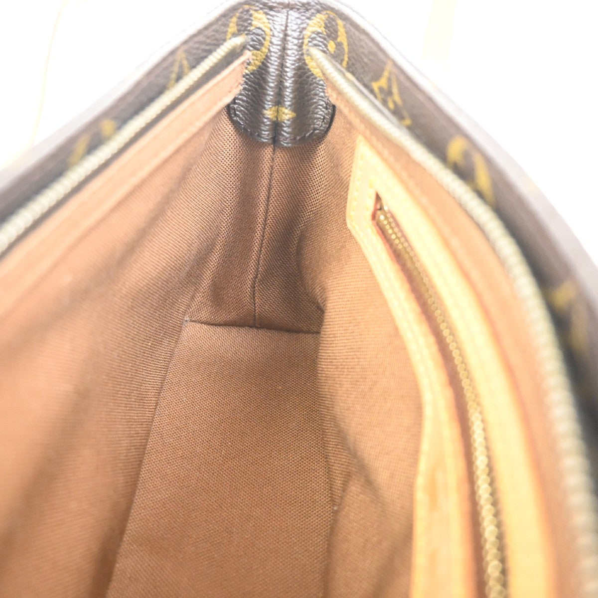 Louis Vuitton Trotteur Handbag Monogram Canvas, Brown, Canvas, Shoulder Bag