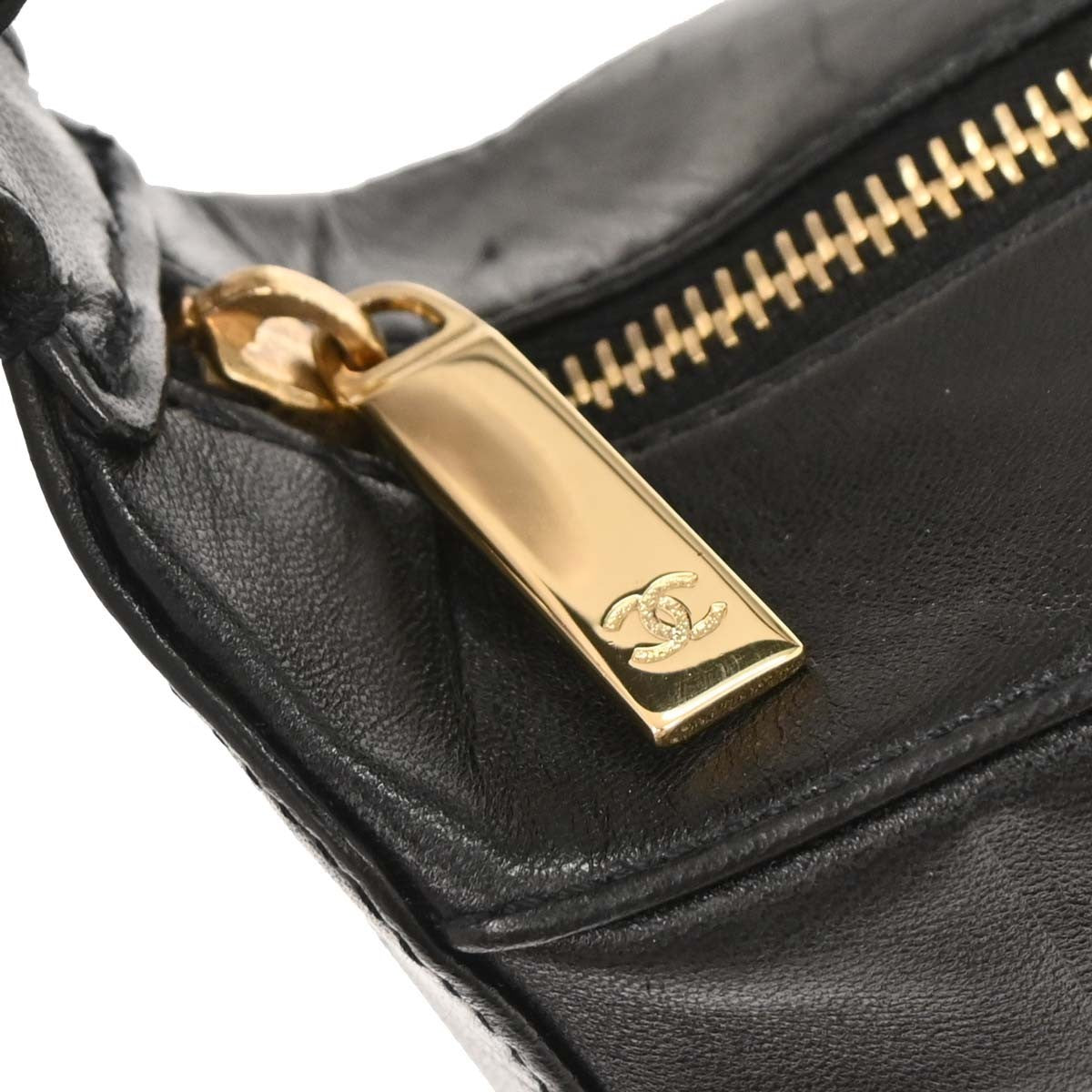 Chanel Chocolate Bar CC Handbag Quilted Lambskin, BLACK, LEATHER, Handbag