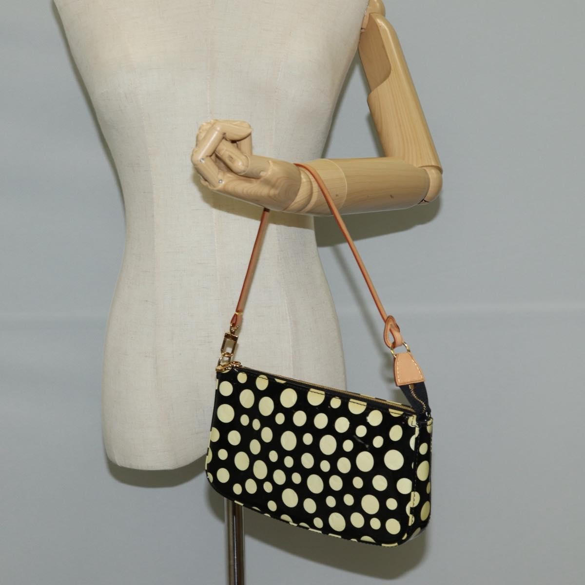 Louis Vuitton Pochette Accessoires Yayoi Kusama Painted Dots Monogram vernis, BLACK, PATENT_LEATHER, Clutche & pouche