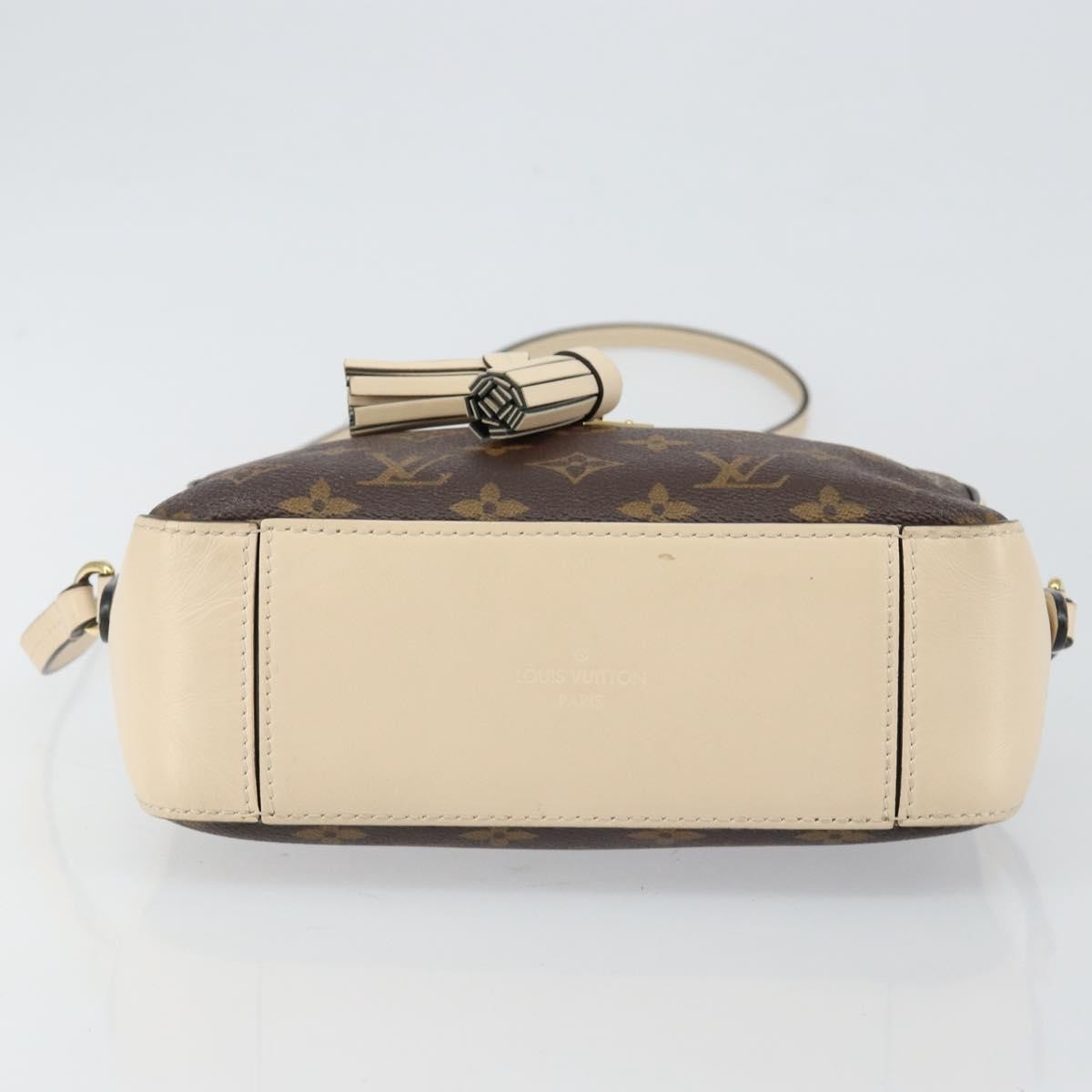 Louis Vuitton Saintonge Handbag Monogram Canvas with Leather, WHITE, CANVAS, Handbag