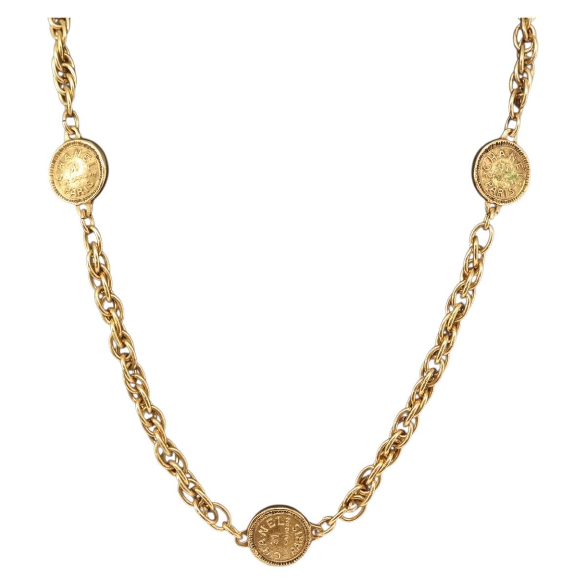 Chanel Vintage 31 Rue Cambon Medallion Pendant Necklace Metal, GOLD, METAL, Necklace