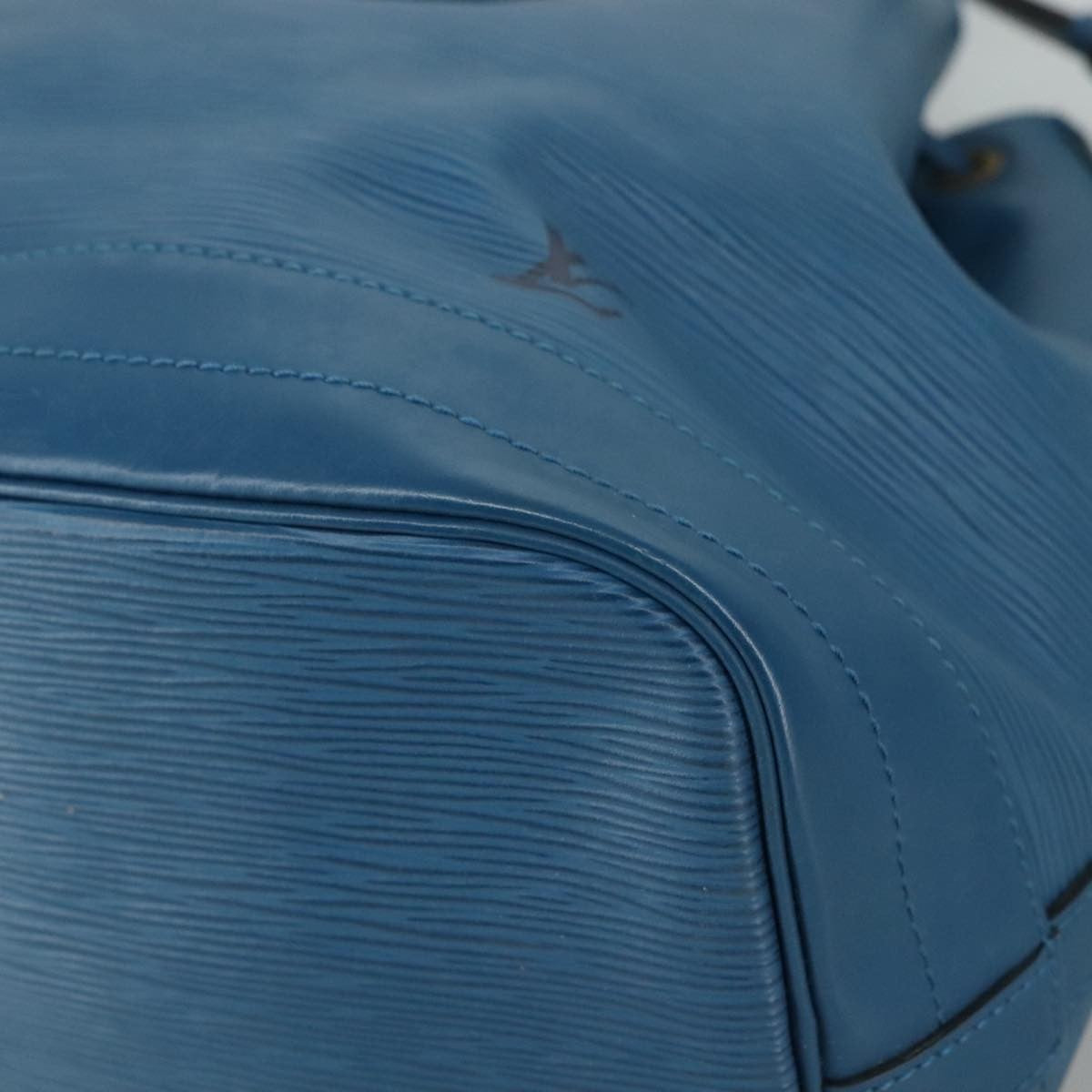 Louis Vuitton Noe Handbag Epi leather, BLUE, LEATHER, Shoulder bag