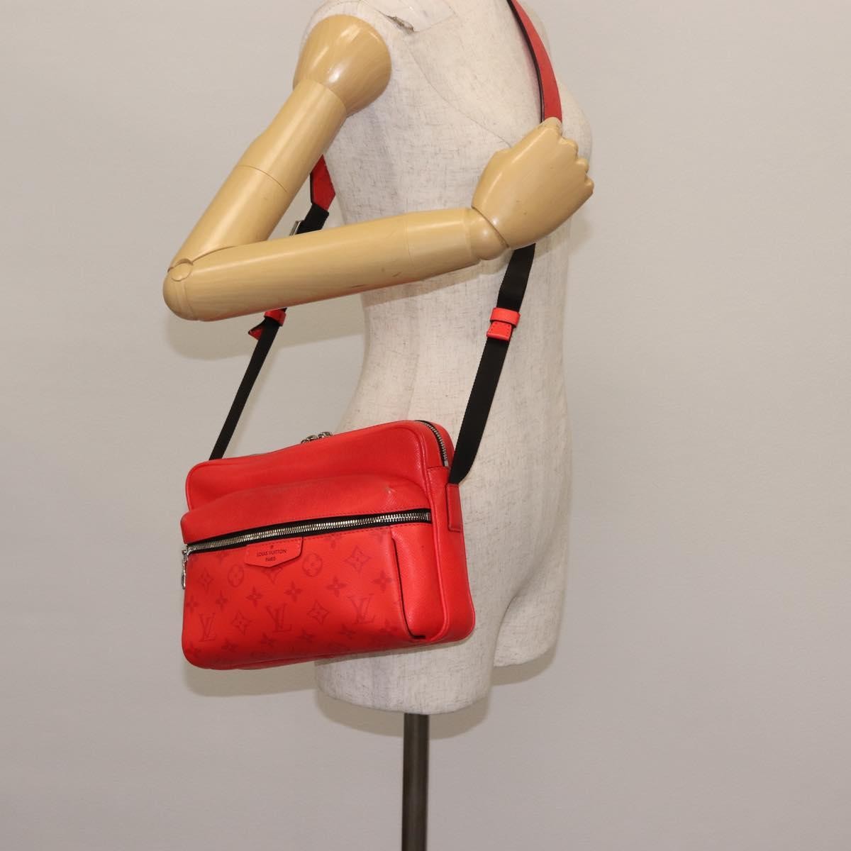 Louis Vuitton Outdoor Messenger Bag Taiga Leather, RED, LEATHER, Crossbody bag