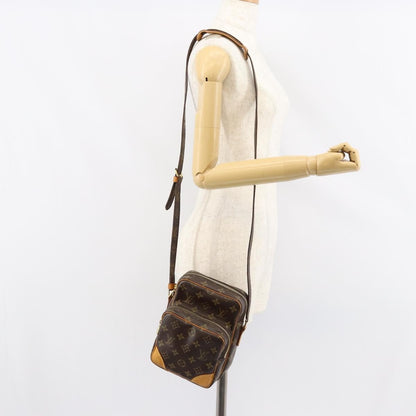 Louis Vuitton Amazone Bag Monogram Canvas, BROWN, CANVAS, Clutche & pouche