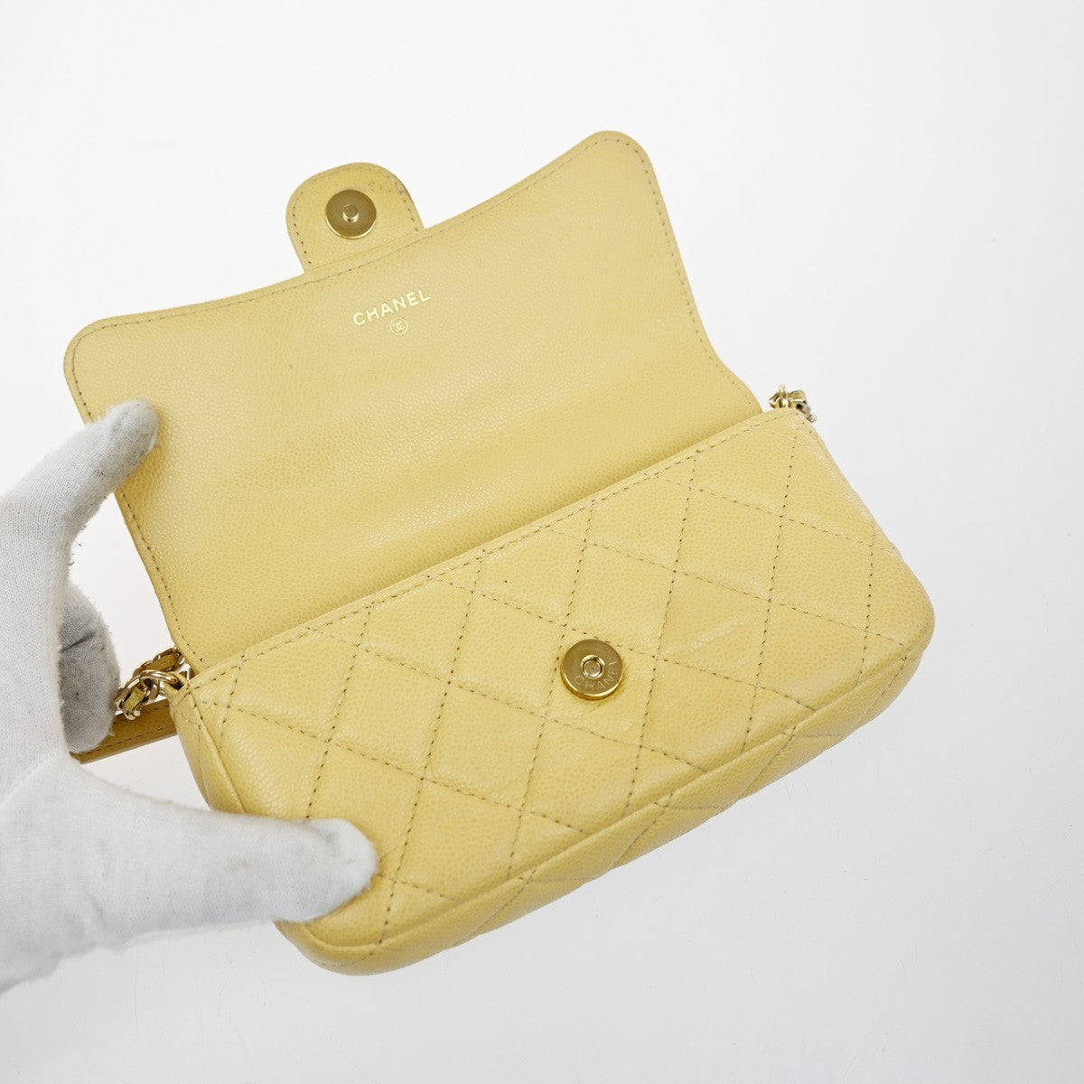 Chanel Classic Sunglasses Case with Chain Quilted Caviar, BEIGE, LEATHER, Clutche & pouche