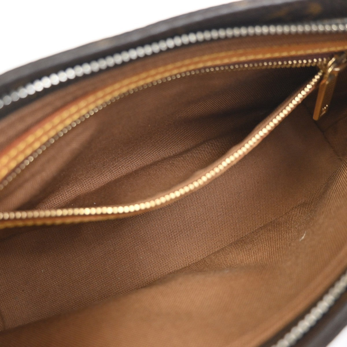 Louis Vuitton Trotteur Handbag Monogram Canvas, Brown, Canvas, Shoulder Bag