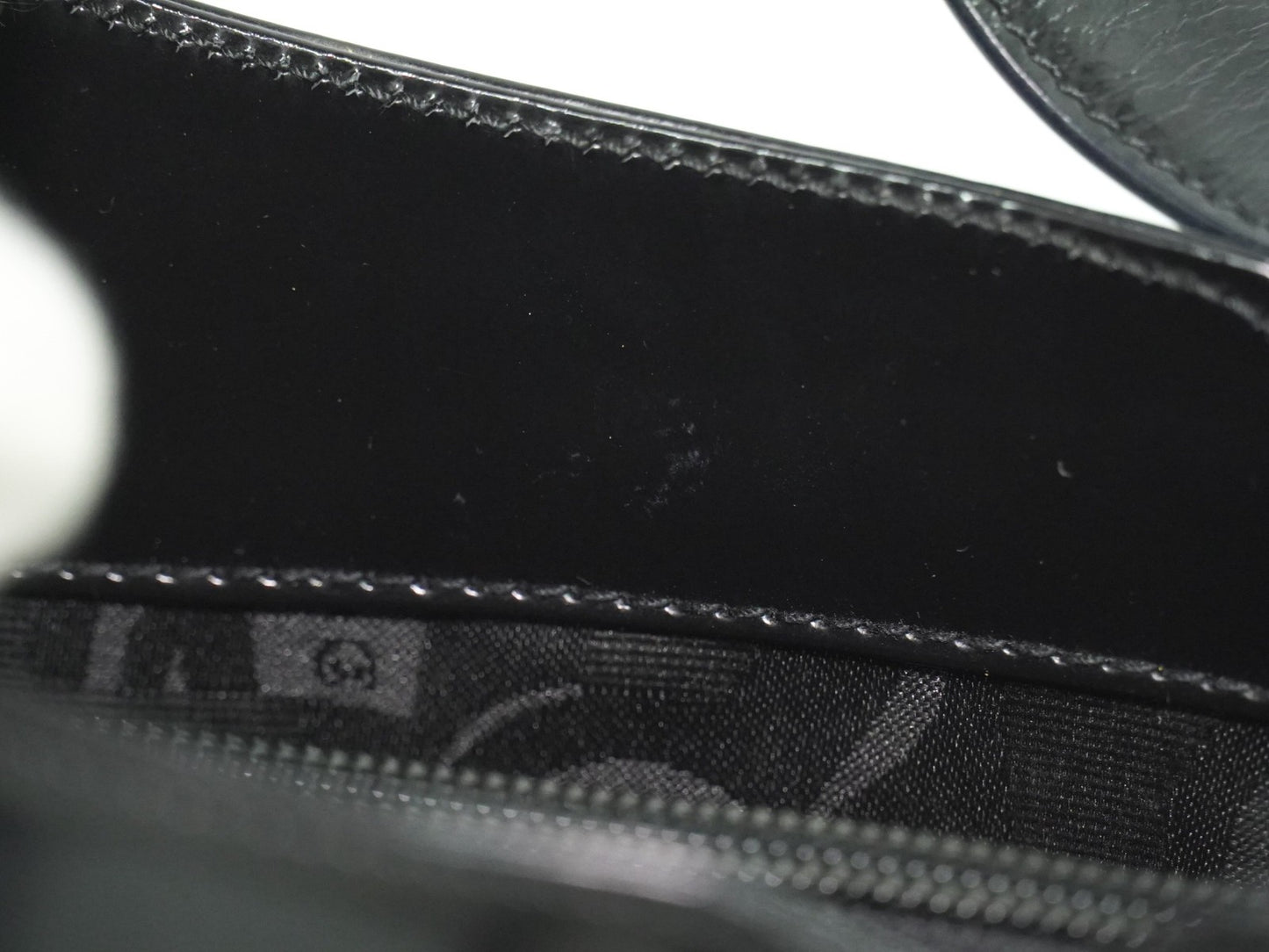 Salvatore Ferragamo Gancini Shoulder Bag Leather, BLACK, PATENT_LEATHER, Shoulder bag