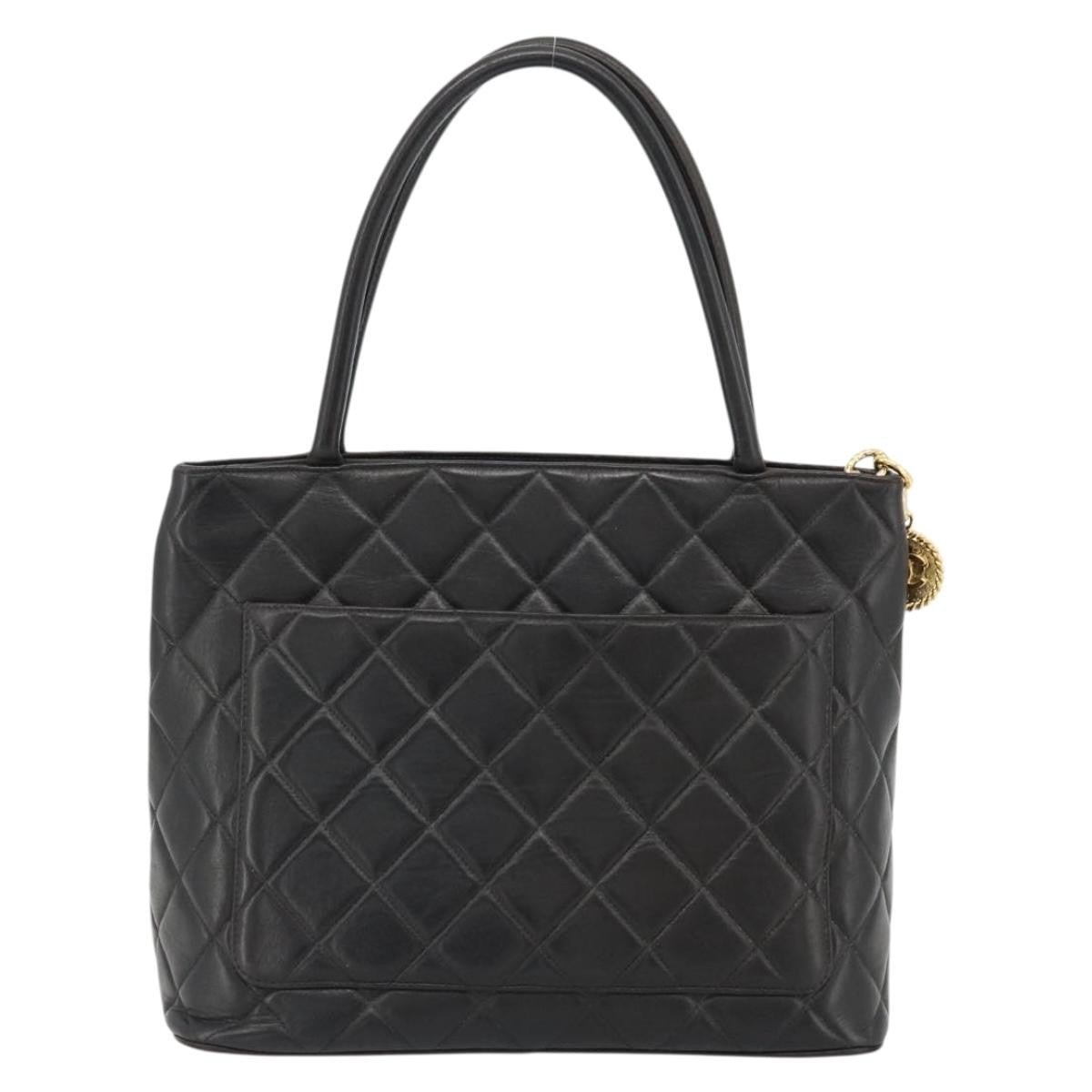 Chanel Matelassé Lambskin leather, Black, Leather, Tote Bag
