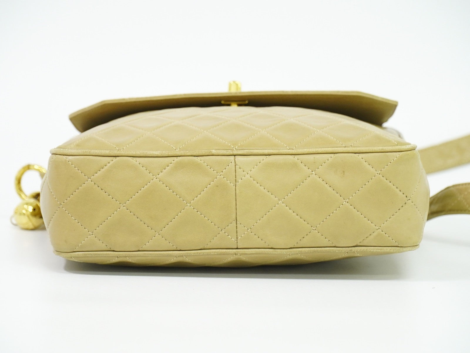 Chanel Vintage Camera bag Quilted Lambskin, BEIGE, LEATHER, Crossbody bag