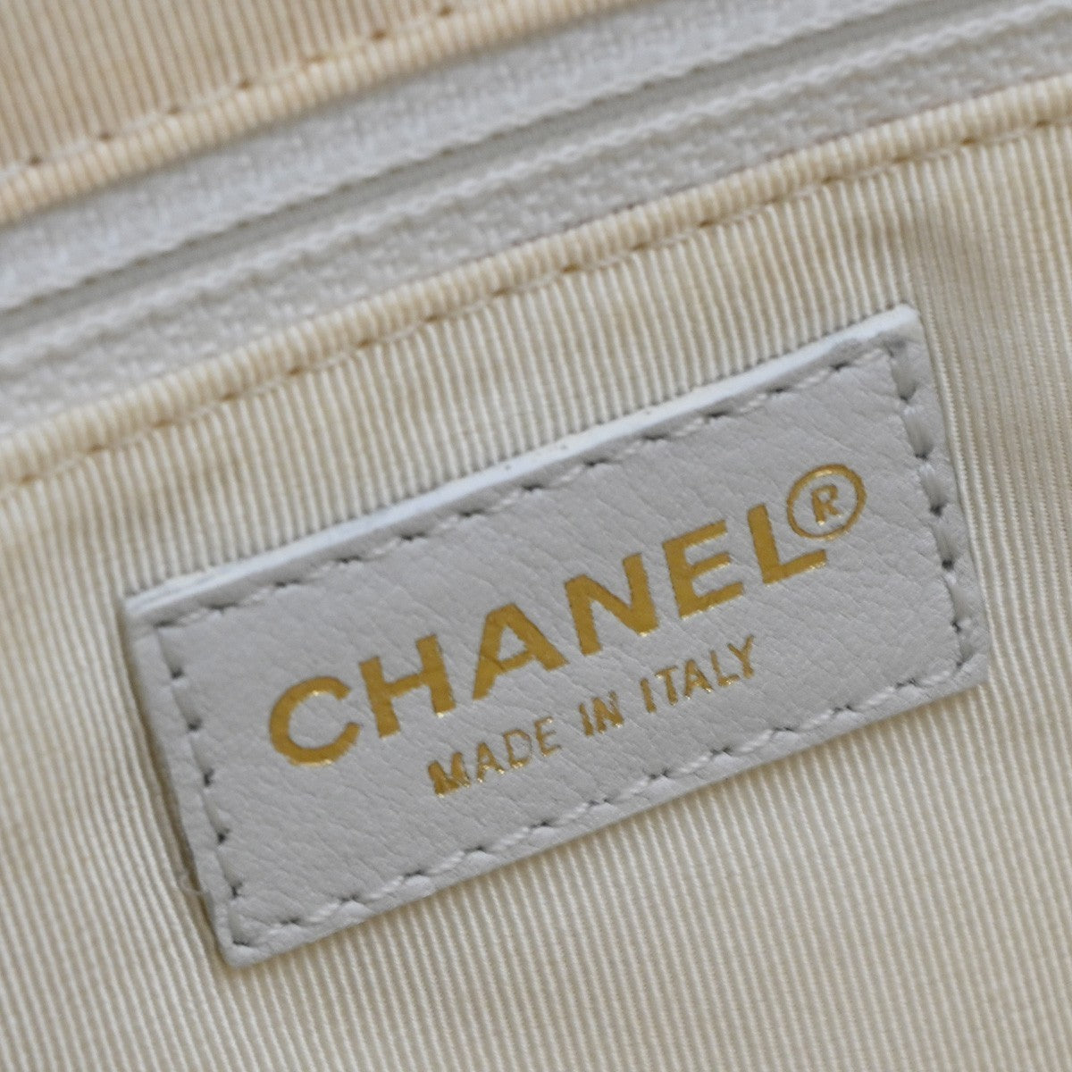 Chanel Surpique Zip Around Satchel Quilted Leather, WHITE, LEATHER, Tote bag