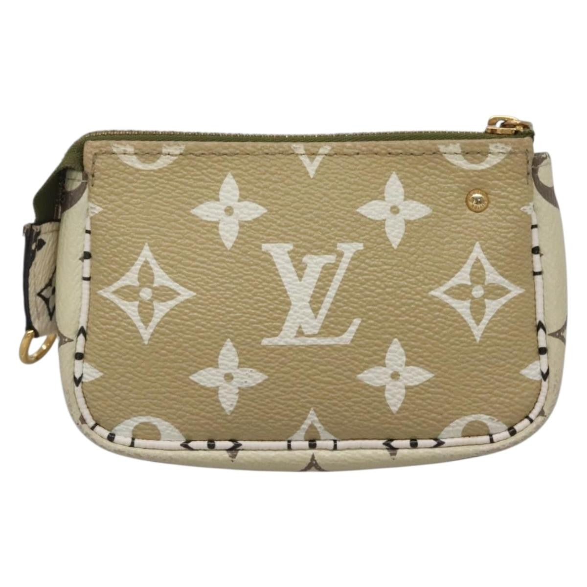 Louis Vuitton Mini pochette accessoire Limited edition Monogram canvas, GREEN, CANVAS, Clutche & pouche