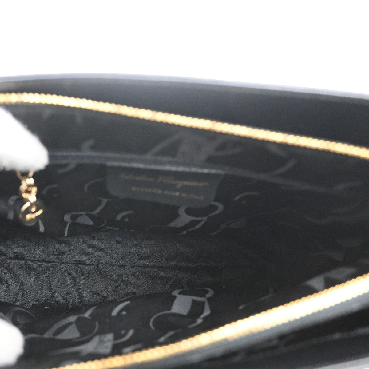 Salvatore Ferragamo Gancini Shoulder Bag Leather, BLACK, LEATHER, Shoulder bag