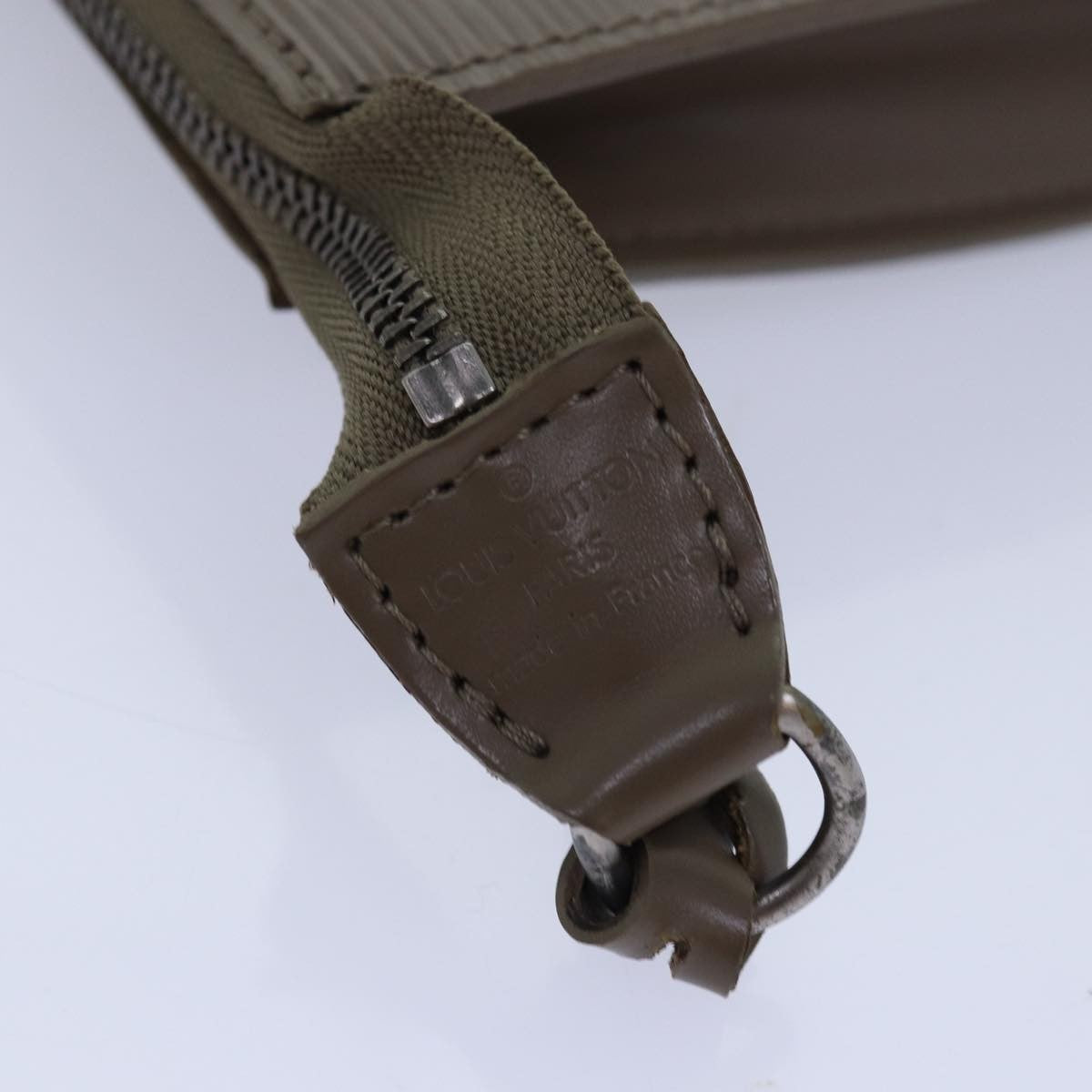 Louis Vuitton Pochette Accessoires Epi Leather, GRAY, LEATHER, Clutche & pouche