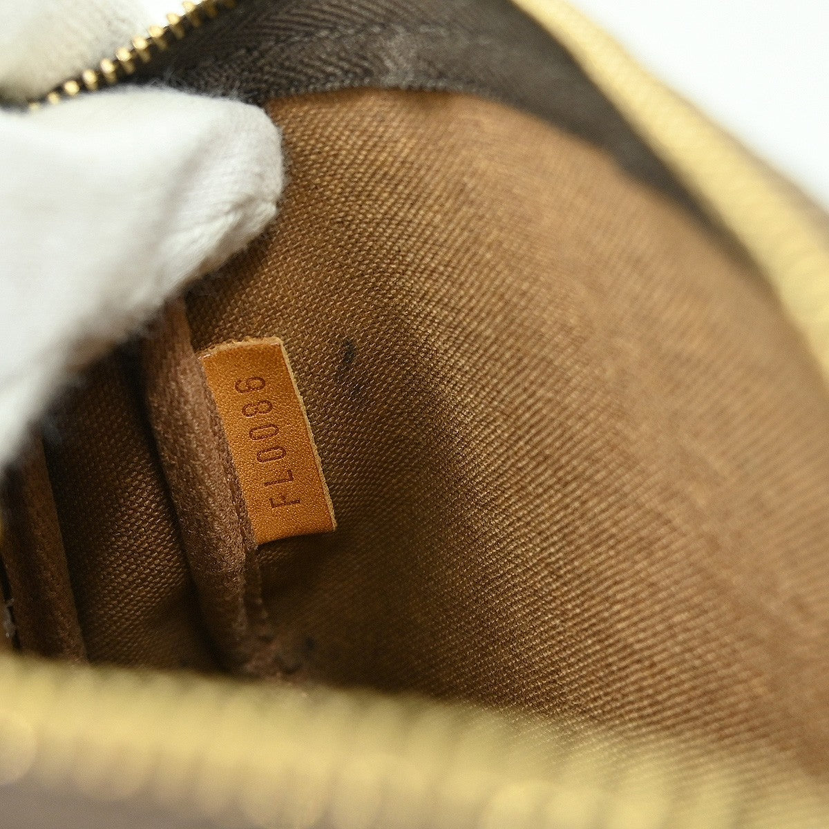 Louis Vuitton Pochette Accessoires Monogram Canvas, BROWN, CANVAS, Clutche & pouche