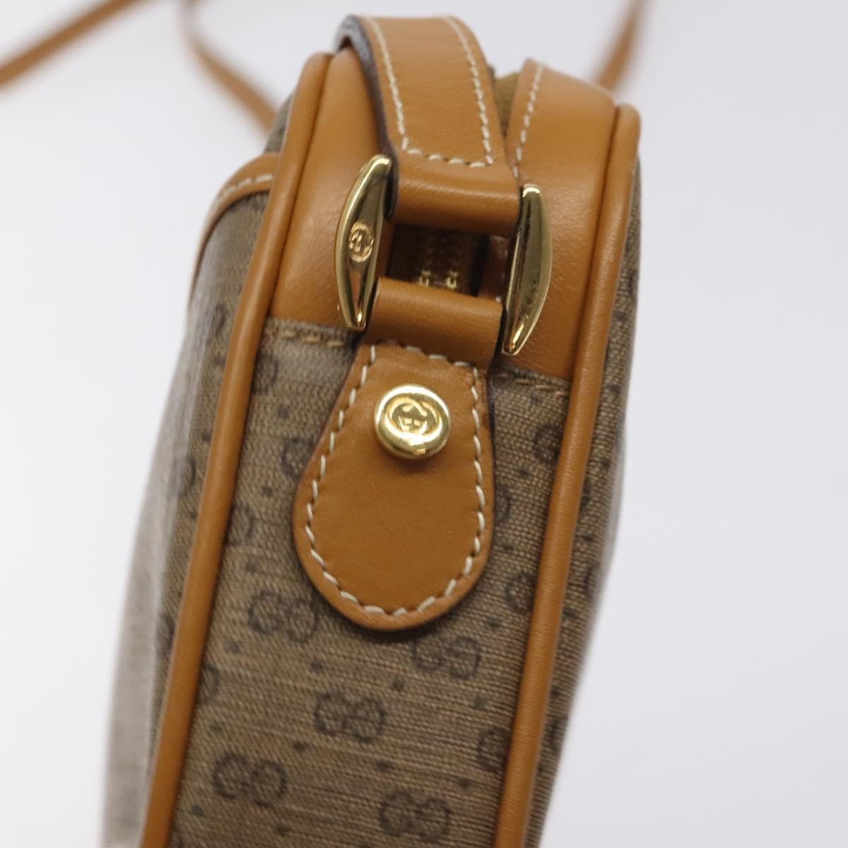 Gucci Zip Pouch GG Canvas, BEIGE, PVC, Shoulder bag