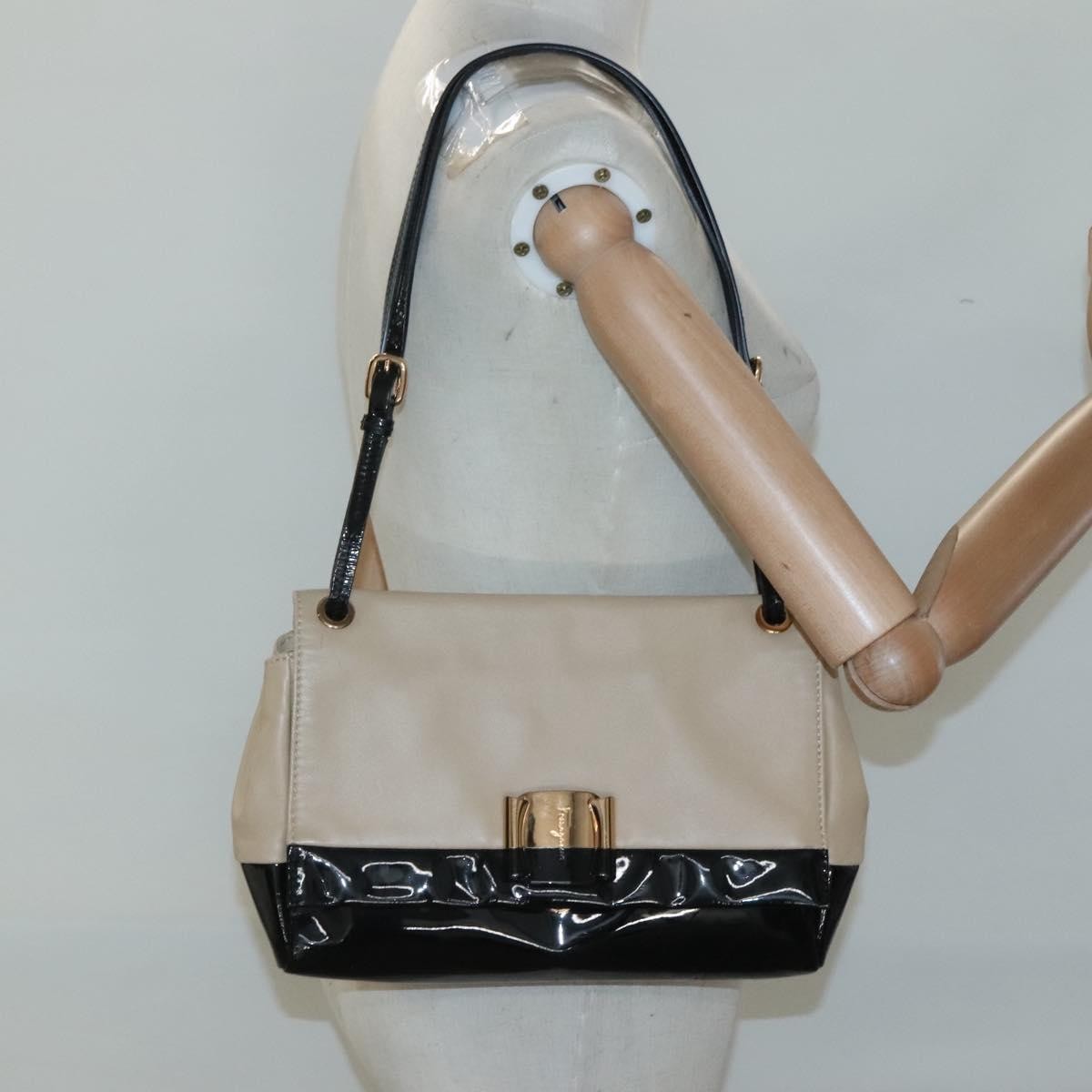 Salvatore Ferragamo Vala Shoulder Bag Leather, BEIGE, LEATHER, Shoulder bag