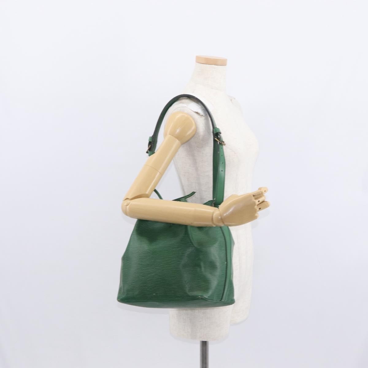 Louis Vuitton Petit Noe Handbag Epi Leather, GREEN, LEATHER, Shoulder bag