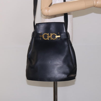 Salvatore Ferragamo Gancini Shoulder Bag Leather, BLACK, LEATHER, Shoulder bag