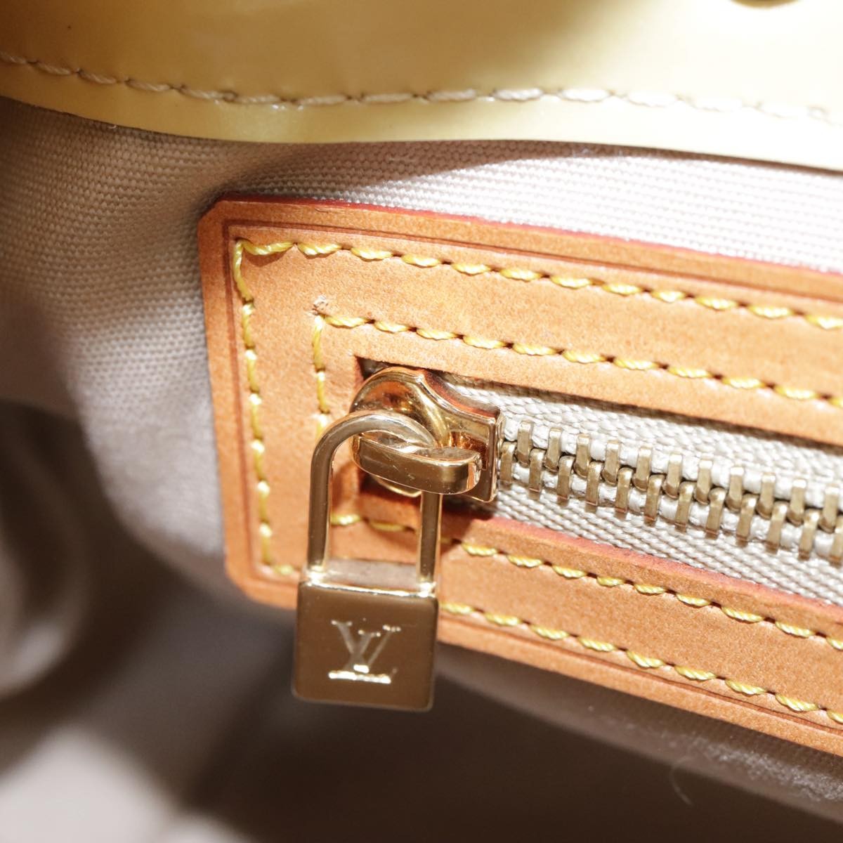 Louis Vuitton Reade Handbag Monogram Vernis, BEIGE, PATENT_LEATHER, Handbag