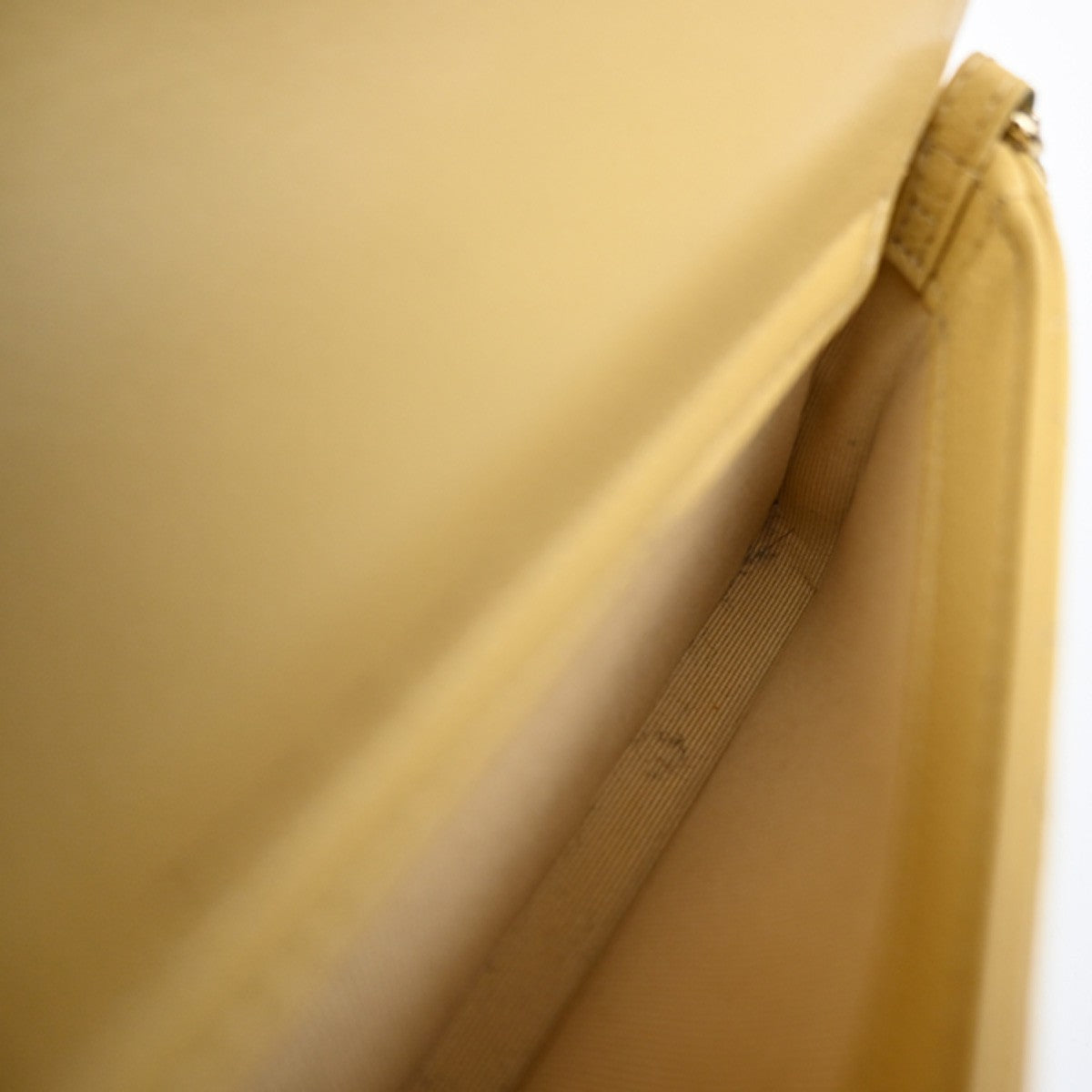 Chanel Classic Sunglasses Case with Chain Quilted Caviar, BEIGE, LEATHER, Clutche & pouche