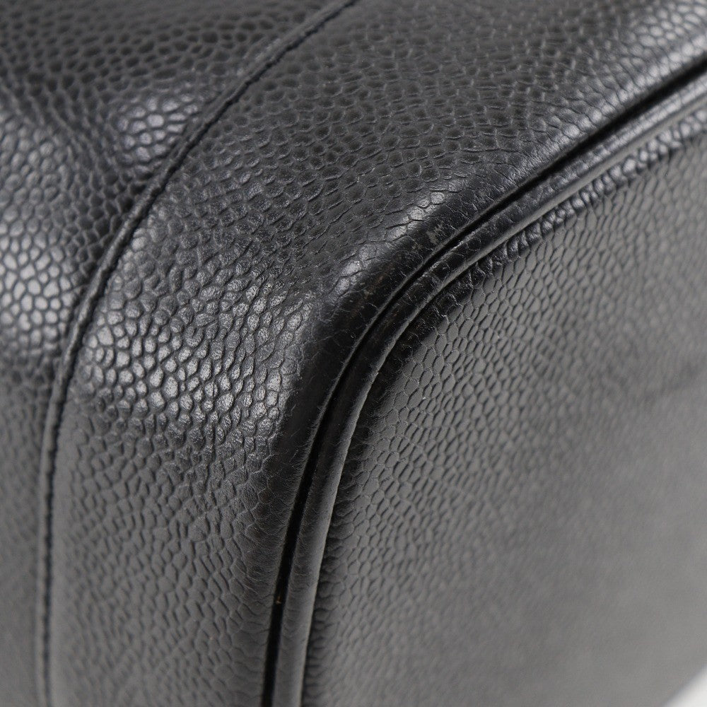 Chanel Vintage Timeless Cosmetic Case Caviar, BLACK, LEATHER, Toiletry Case