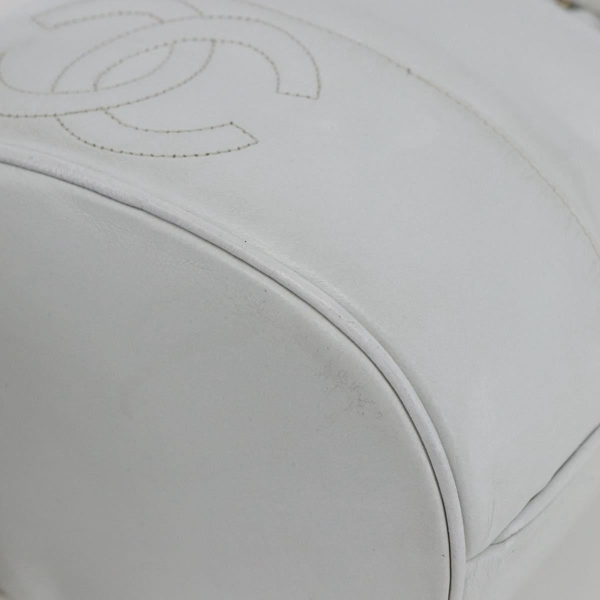Chanel Vintage CC Drawstring Bucket Bag Caviar, WHITE, LEATHER, Shoulder bag