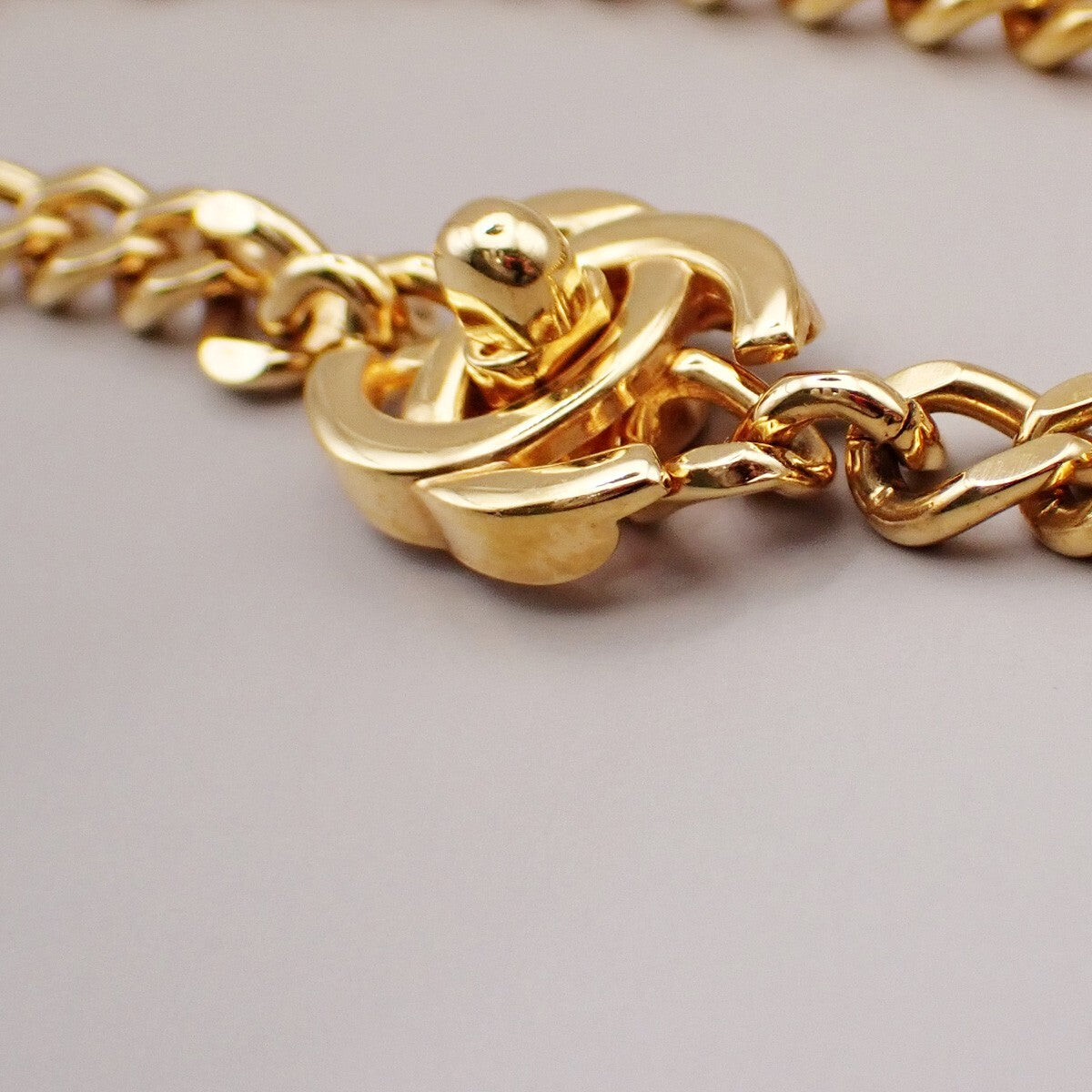 Chanel Vintage Turnlock Reissue Chain Necklace Metal, Gold, Gold Plated, Necklace