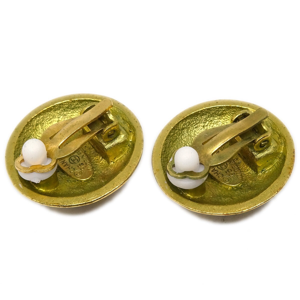 Chanel Vintage CC Round Clip-On Earrings Metal, GOLD, GOLD_PLATED, Earrings