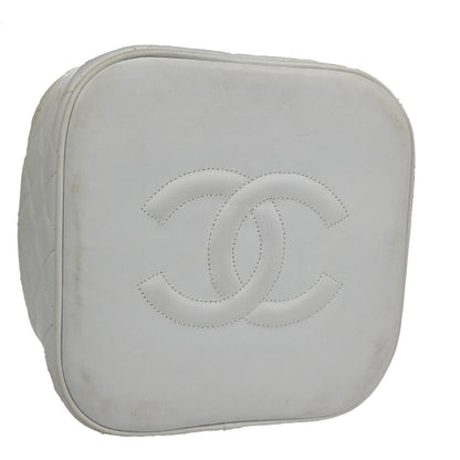 Chanel Classic Vanity Case Quilted Caviar, WHITE, LEATHER, Toiletry Case