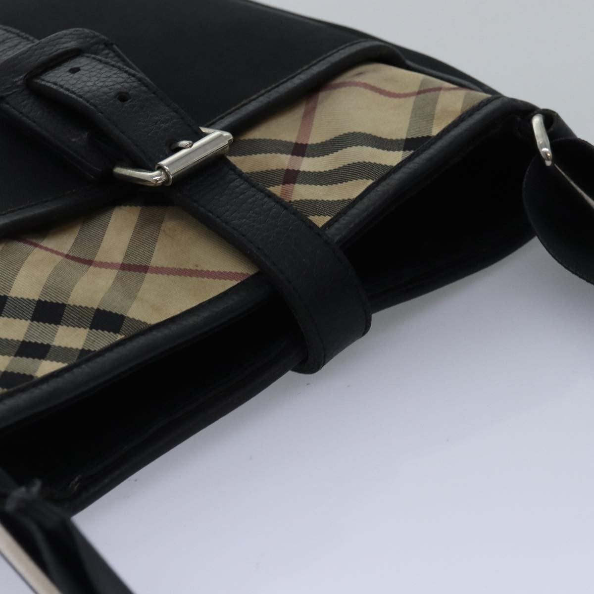 Burberry Front Pocket Flap Messenger Vintage Check Nylon and Nylon, BLACK, NYLON, Crossbody bag