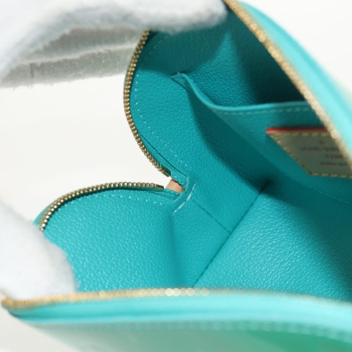 Louis Vuitton Cosmetic Pouch Monogram Vernis, BLUE, PATENT_LEATHER, Clutche & pouche