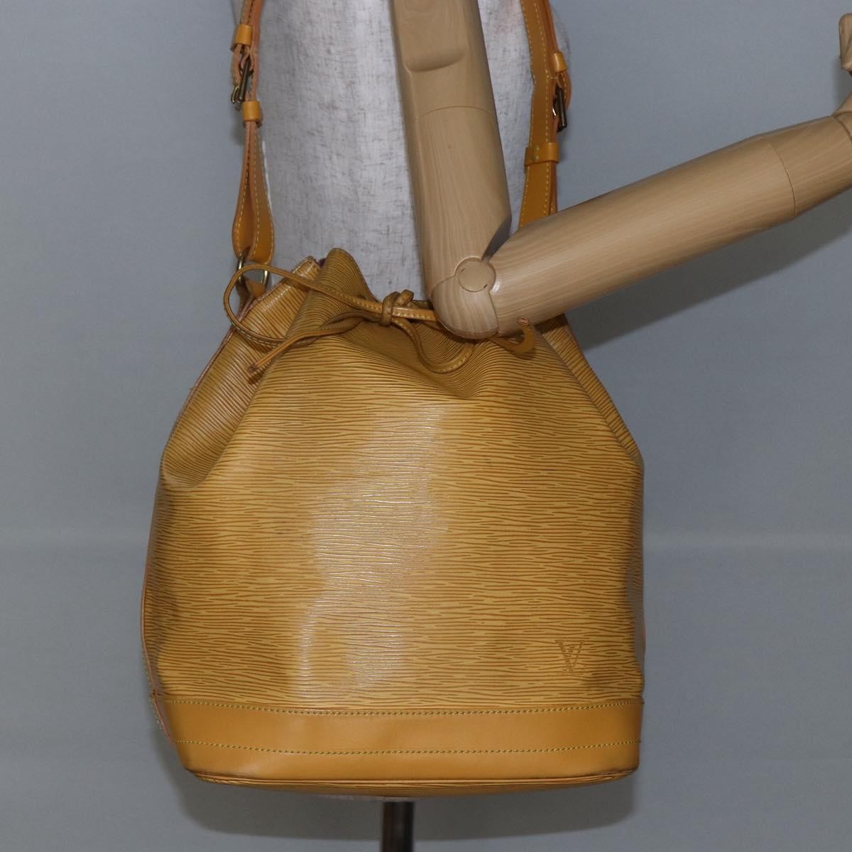 Louis Vuitton Noe Handbag Epi leather, YELLOW, LEATHER, Shoulder bag