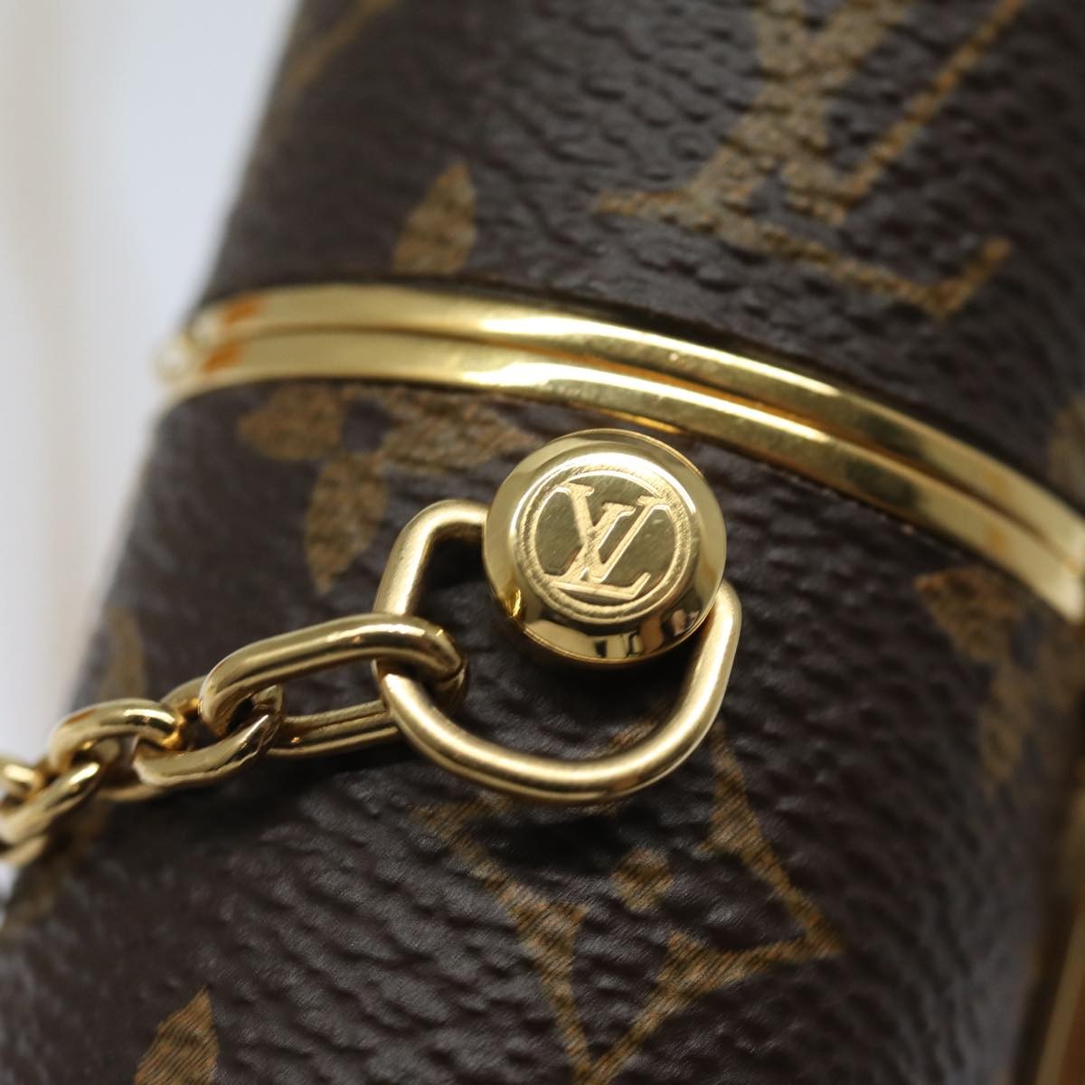 Louis Vuitton Lipstick Case on Chain Monogram Canvas, BROWN, CANVAS, Clutche & pouche