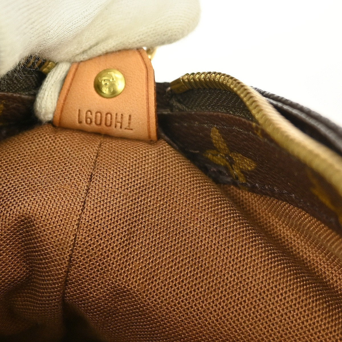 Louis Vuitton Cabas Mezzo Monogram Canvas, BROWN, CANVAS, Tote bag