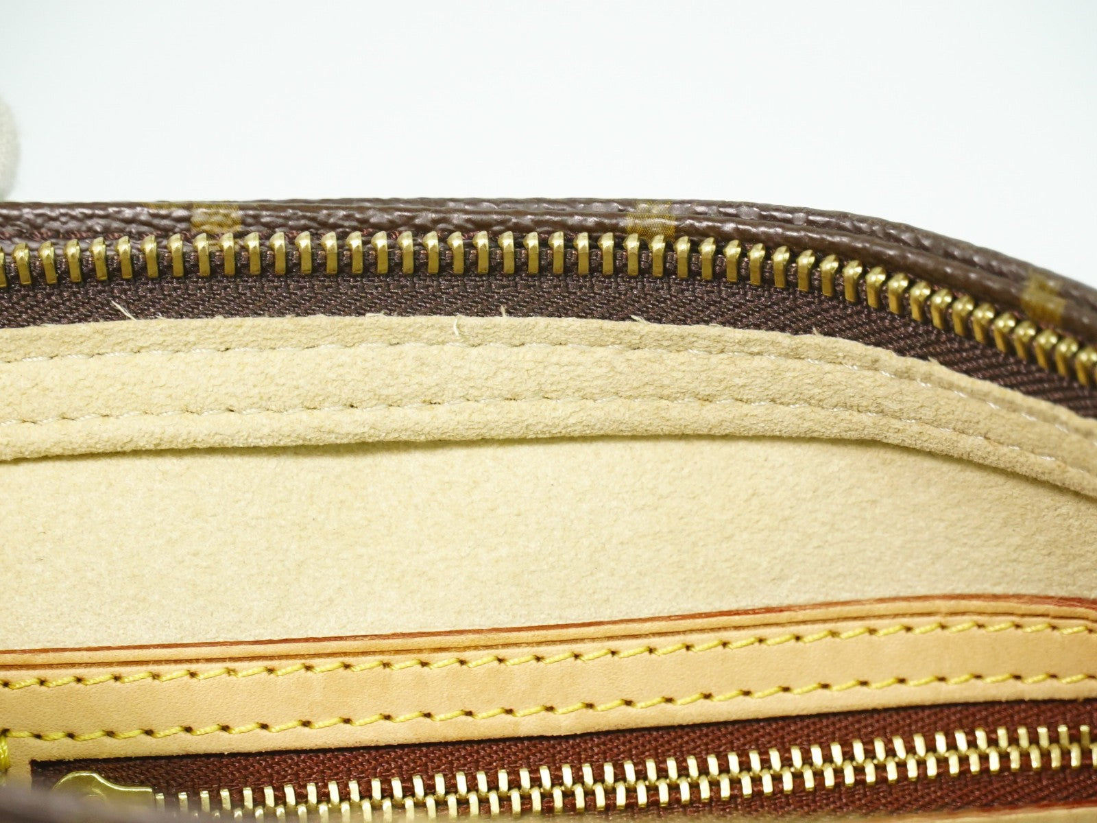 Louis Vuitton Looping Handbag Monogram Canvas, BROWN, CANVAS, Shoulder bag