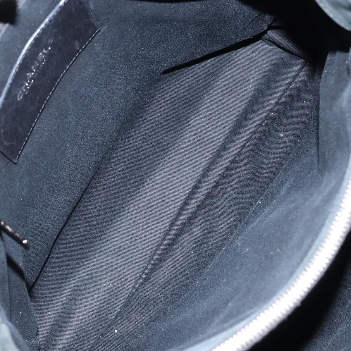 Chanel CC Charm Tote Quilted Iridescent Calfskin, GREEN, LEATHER, Tote bag