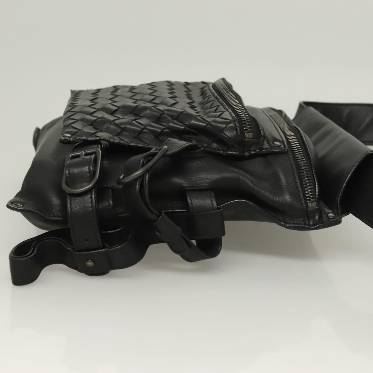 Bottega Veneta Utility Waist Bag Leather with Intrecciato, BLACK, LEATHER, Clutche & pouche