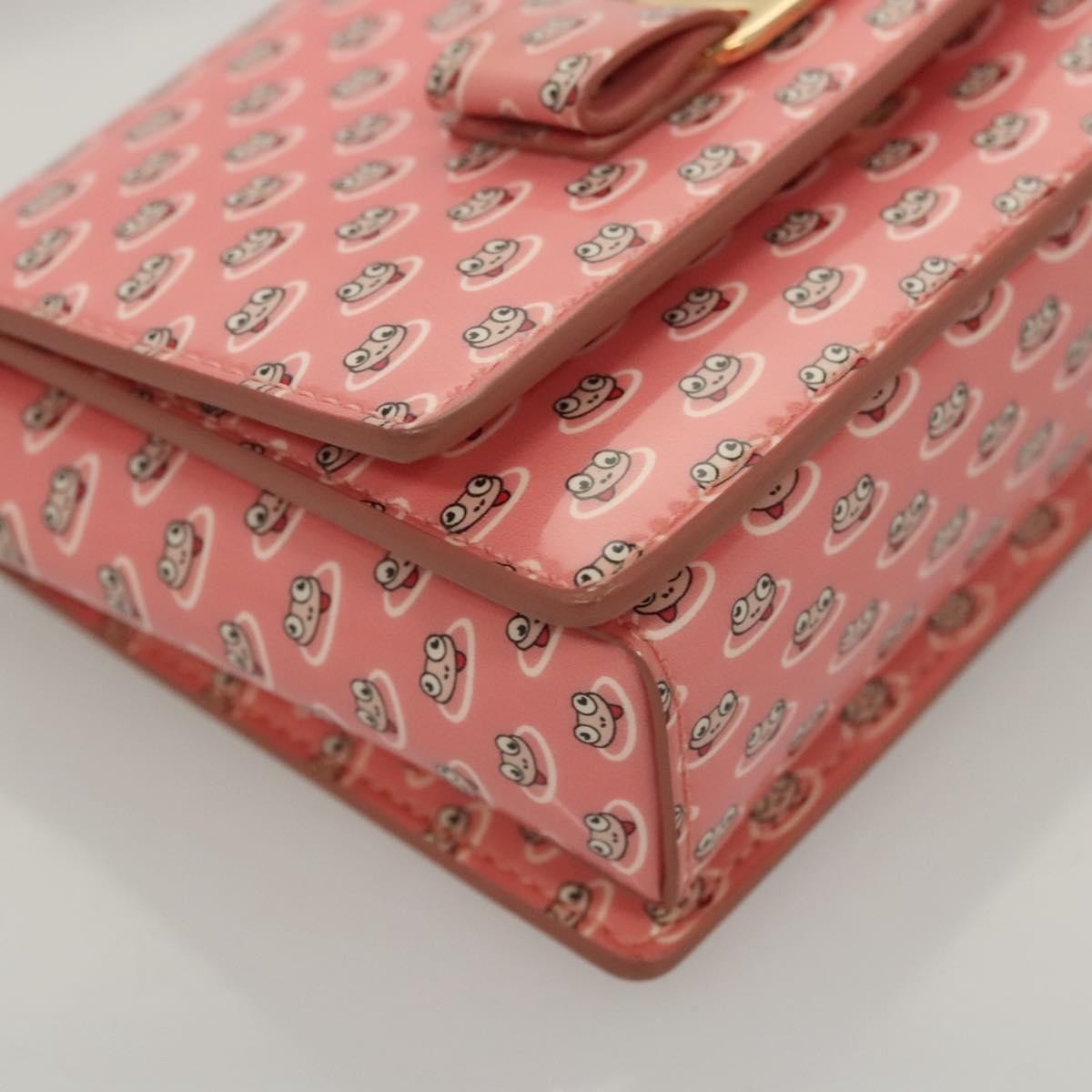 Salvatore Ferragamo Vala Shoulder Bag Patent Leather, PINK, PATENT_LEATHER, Shoulder bag