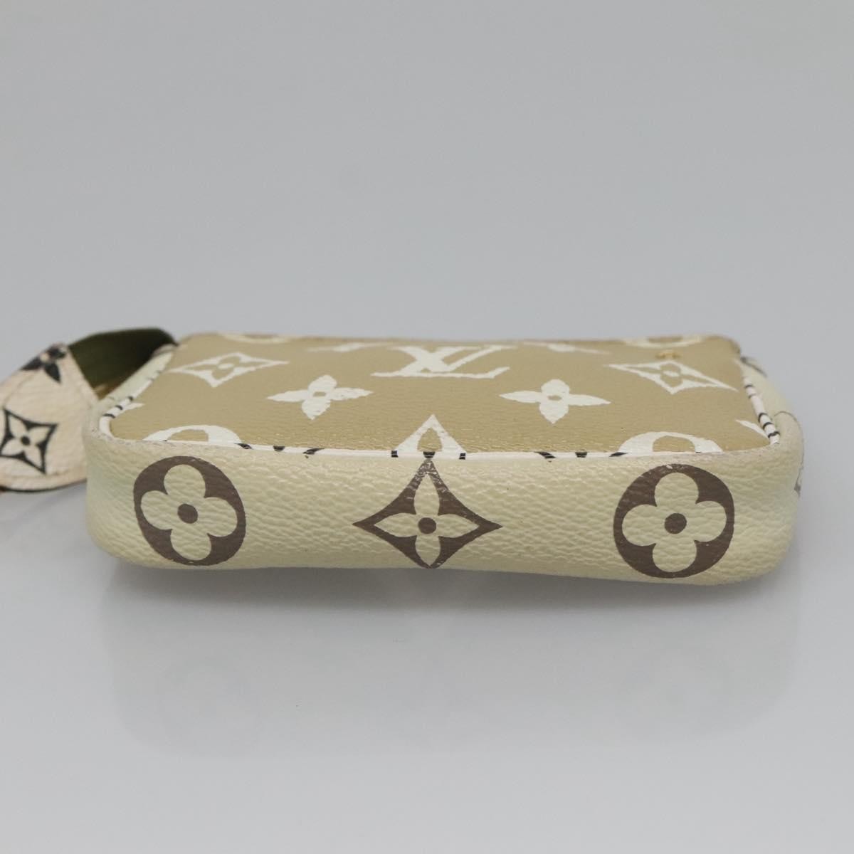 Louis Vuitton Mini pochette accessoire Limited edition Monogram canvas, GREEN, CANVAS, Clutche & pouche