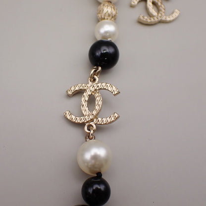 Chanel CC Logo Chain Pendant Necklace Imitation Pearl Imitation pearl with Gold-Plated and Beads, GOLD, GOLD_PLATED, Necklace