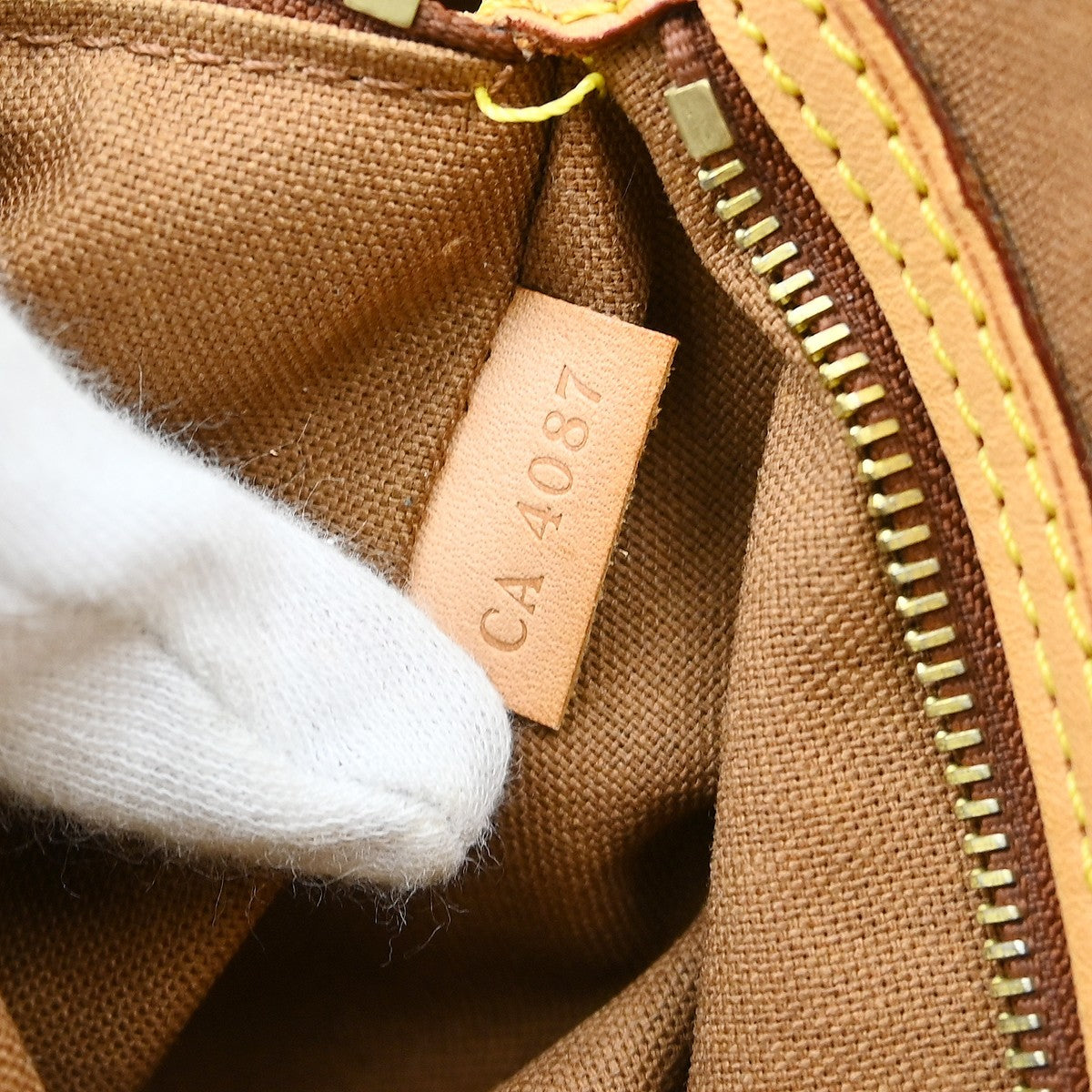 Louis Vuitton Batignolles Handbag Monogram Canvas, Brown, Canvas, Shoulder Bag