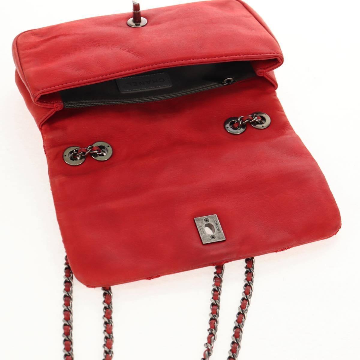 Chanel Diamond Stitch Chain Flap Bag Quilted Iridescent Calfskin, RED, LEATHER, Shoulder bag