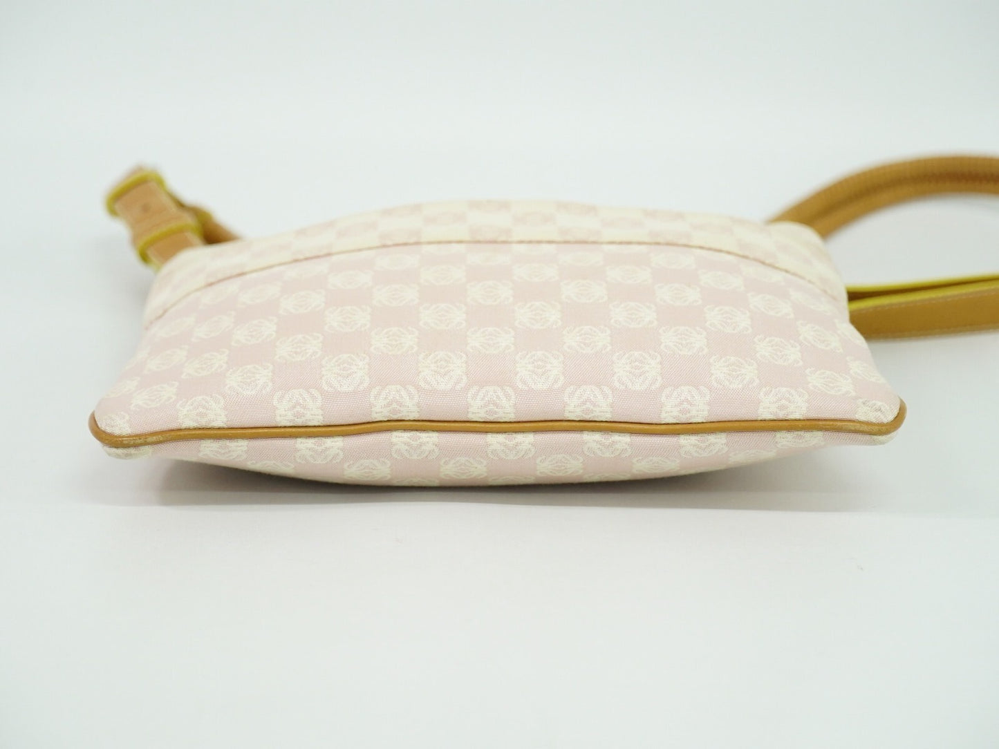 Loewe Anagram Shoulder Bag Canvas, PINK, CANVAS, Crossbody bag