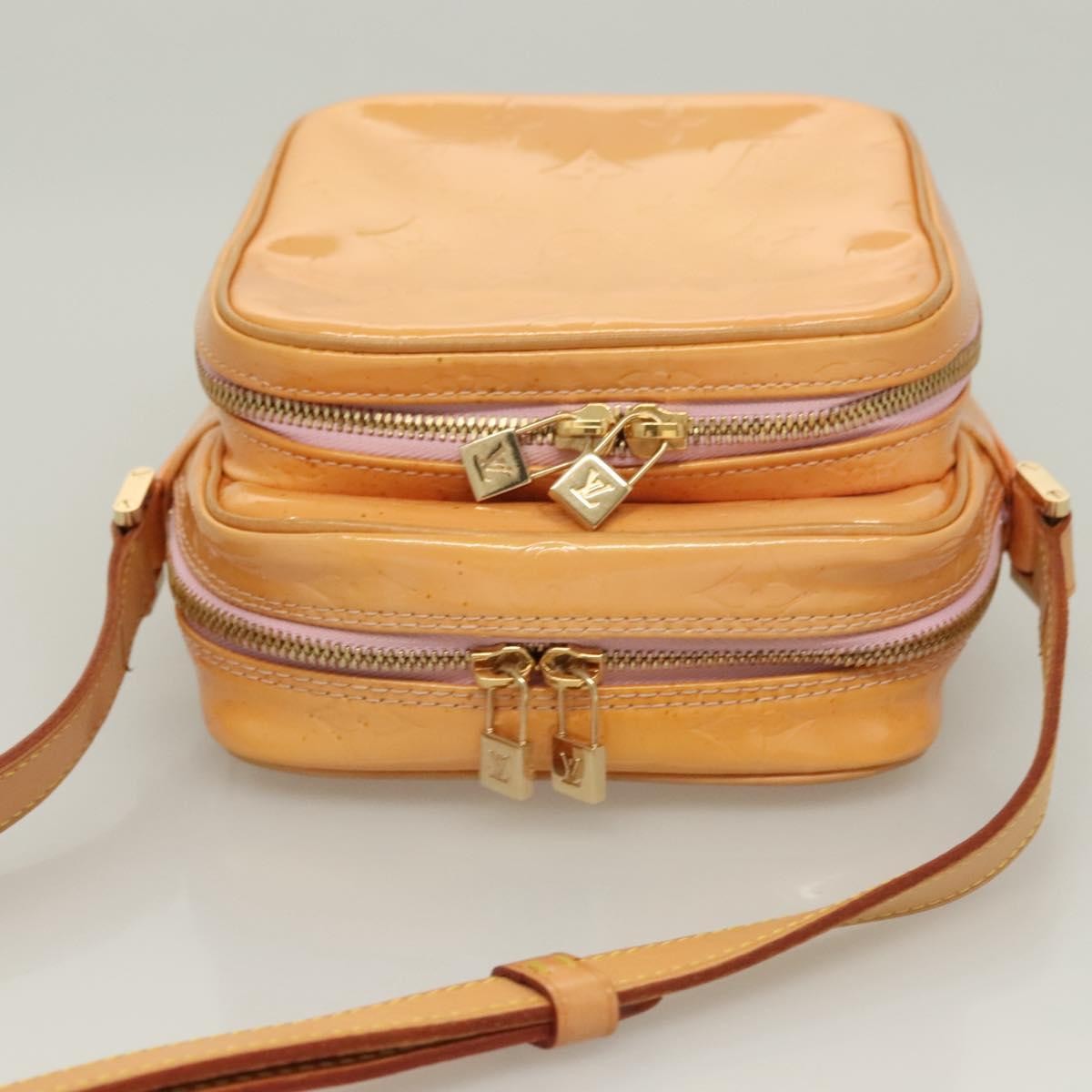 Louis Vuitton Wooster Handbag Monogram Vernis, BEIGE, PATENT_LEATHER, Handbag