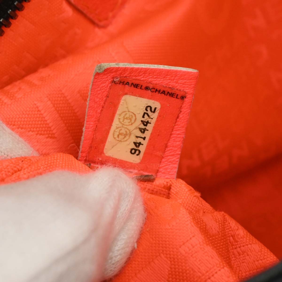 Chanel Lax Pochette Leather, BLACK, LEATHER, Clutche & pouche